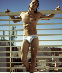 Adorating these bodies 61f651513d787.jpg