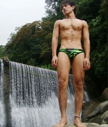 The alpha males 61fe2af4567a1.jpg