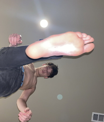 Worship naughty boys sweaty feet 621911655fc88.jpg