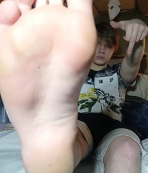 Worship naughty boys sweaty feet 62191171dcbd8.jpg