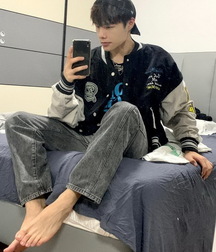 Worship naughty boys sweaty feet 621911a032bed.jpg