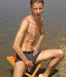 Horny freshmen 621b893abd003.jpg