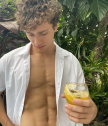 The hotter the better 6223c2b958491.jpg