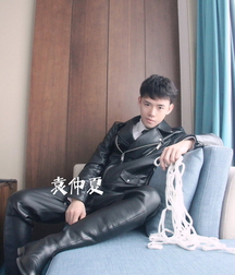 Praud wearing boots 627183f255cde.jpg