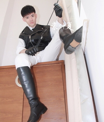 Praud wearing boots 6271841b8335c.jpg