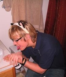 Gayteenred 5d5956c3617c9.jpg