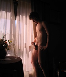 Gayteenred 5d595895ee4db.jpg