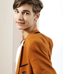 Larion, much hotness