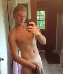 mirror selfies 5c36b77c93f27.jpg
