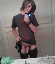 mirror selfies 5c36b781a39b9.jpg
