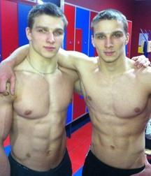 twins 5c3943ac7a27a.jpg