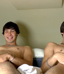 twins 5c3943dd45989.jpg