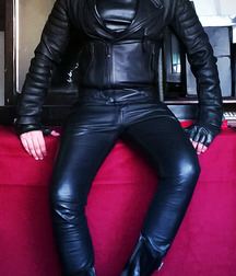 Leathers and some others   5c4d1c8e35707.jpg