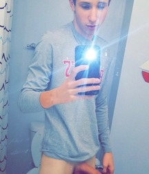 Hot boys NSFW 5c6f98eb6d721.jpg