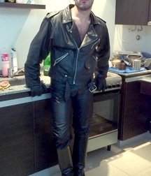 Leathers and some others - 2 5c91e8f16dfcc.jpg