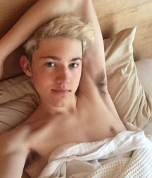 Hot Boys Mixed (nsfw) 3 5c9b26bac6c50.jpg