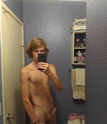 Hot Boys Mixed (nsfw) 5 5ca343e9ee7c3.jpg