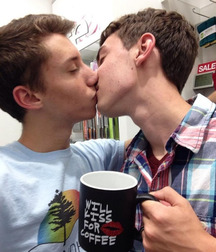 Hot Boys Mixed (nsfw) 5 5ca344ec0eacd.jpg