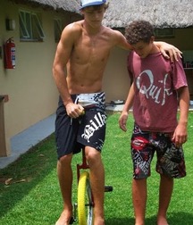Hot Boys Mixed (nsfw) 5 5ca34968bea1e.jpg