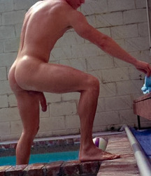 hot boys (nsfw) 5cb321a9c3f2b.jpg
