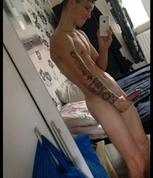 hot boys (nsfw) 5cb322097c58a.png