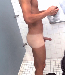hot boys (nsfw) 5cb322704dab9.jpg