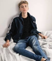 Hot Boys (sfw) 5cbc4f94b5ecf.jpg
