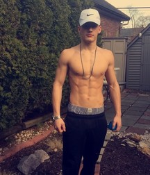 Hot Boys (sfw) 5cbc52ee10d28.jpg