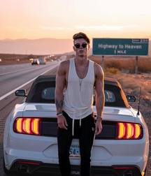Hot Boys (sfw) 5cbc5426bc9aa.jpg