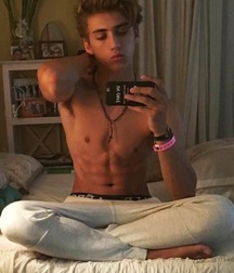 Hot Boys (sfw) 2 5cceaf9a552c2.jpg
