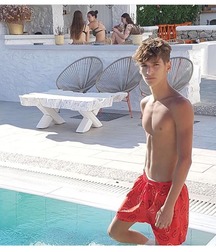 Hot Boys (sfw) 2 5cceaff65cbb4.jpg