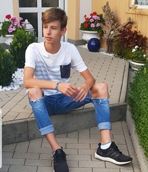 Hot Boys (sfw) 2 5cceb0249aa3c.jpg