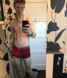 Hot Boys (sfw) 2 5cceb0510a042.jpg