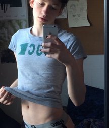 Hot Boys (sfw) 2 5cceb073abfb7.jpg