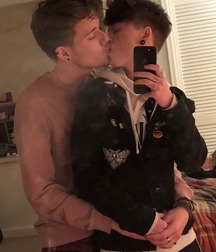 Hot Boys (sfw) 2 5cceb0b9b4ffe.jpg