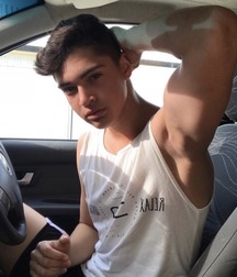 Hot Boys (sfw) 2 5cceb12b1b219.jpg