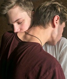 Hot Boys (sfw) 2 5cceb1c0bfcfa.jpg