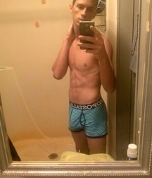 More Hot  Boys Mix 5cf28c7847e6c.jpg