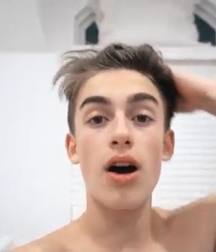 More Hot  Boys Mix 5cf2948356750.jpg