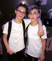 More Hot  Boys Mix 5cf2954658ab3.jpg