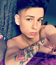 More Hot  Boys Mix 5cf296cf109d1.jpg