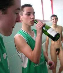 Great Mix of Pics 5d0fc1748b3e2.jpg