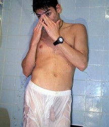 Showerboi 5c2f90fe17c40.jpg