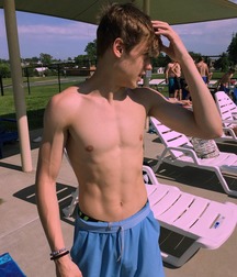 Keep Up Young  Cute Boys 5ceef1eea1119.jpg