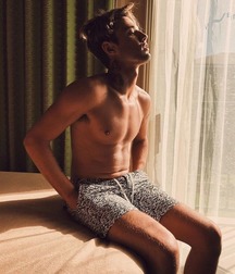 Lovable Twinks 5de81f8df0240.jpg