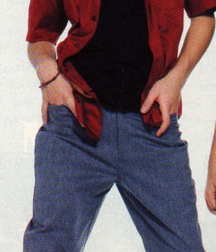 Taylor Hanson 5c2aabf56c336.jpg