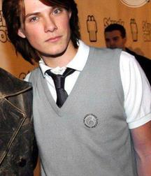 Taylor Hanson 5c2aabfa49592.jpg