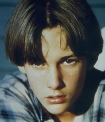 Brad Renfro 5c2ab9caa39d2.png