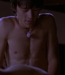 Joseph Gordon-Levitt 5c416c4d3d182.jpeg