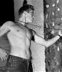 James Dean 5c49f07821c58.jpg